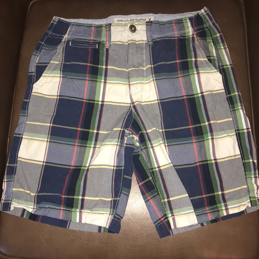 Men’s American Eagle Plaid Shorts - Size 29